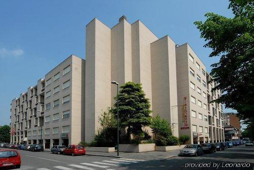 Uno 3* Turin