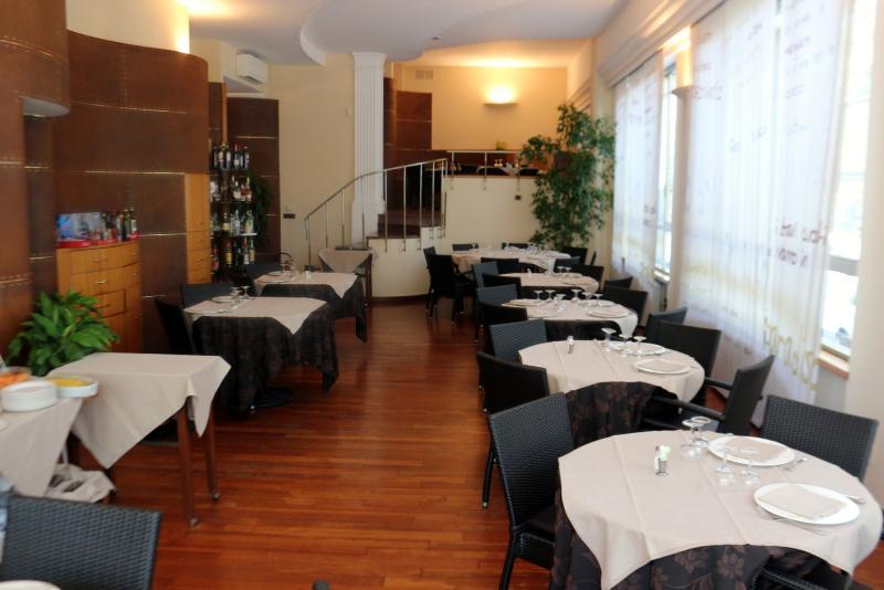 Hotel Uno 3*